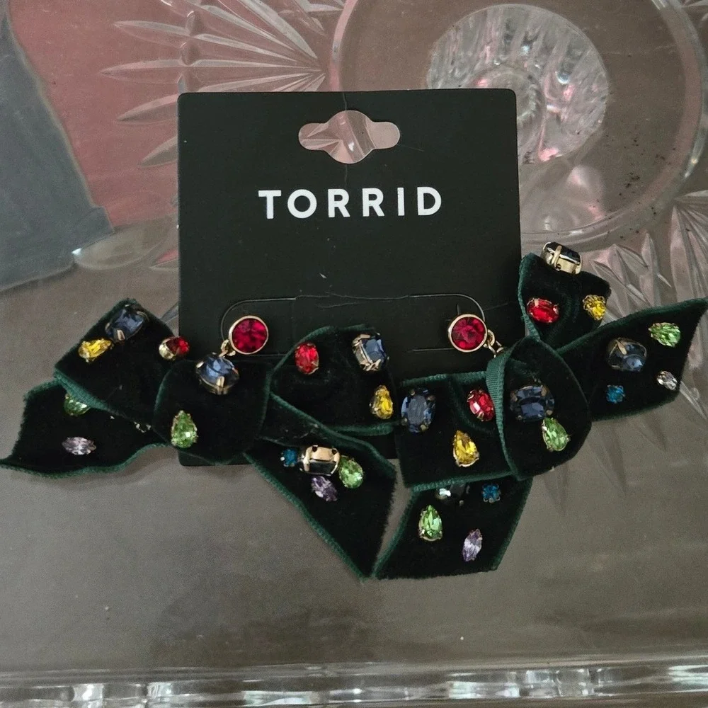 Torrid Holiday Bow Earrings Dark Green Velvet Rhinestone Gold Tone Festive New